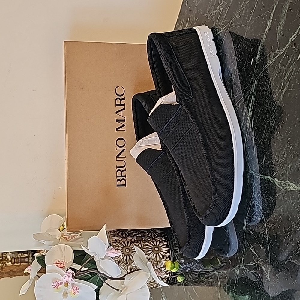 Bruno Marc Men's Breathable Knitted Casual Slip On Shoes Size 12 NIB